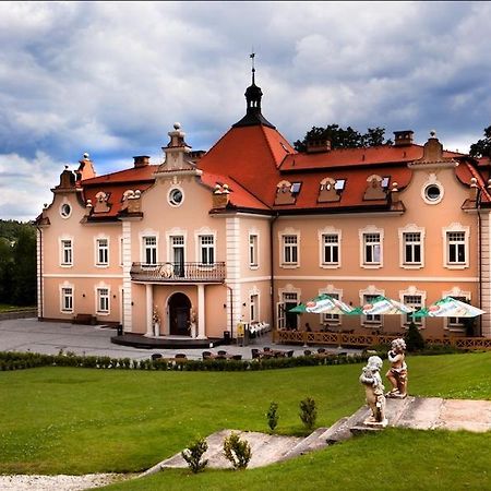 Hotel Zamek Berchtold Strančice Exterior foto